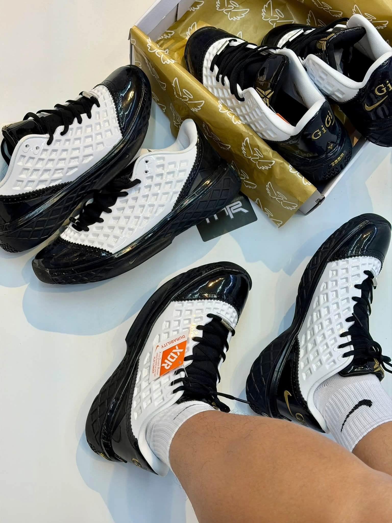 🏀科比3低帮GIGI|黑白金棋盘晶格,曼巴&吉吉传奇联名